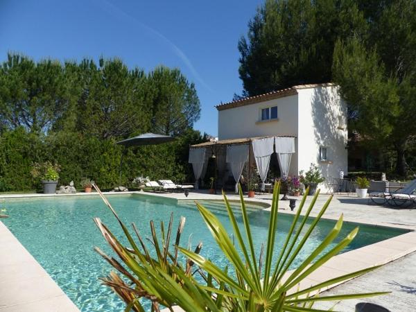 Les Anges LʼIsle-sur-la-Sorgue Exterior foto