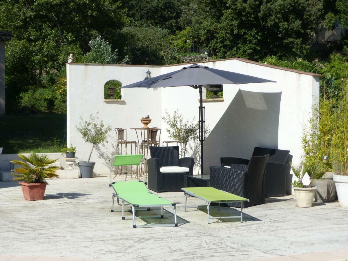 Les Anges LʼIsle-sur-la-Sorgue Exterior foto